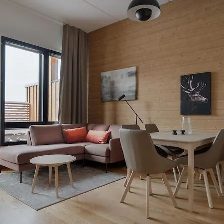 Ski-in Ski-out Luxury Corner Apartment, 2 Lift Tickets * Sirkka