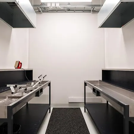 Ski-in Ski-out Luxury Corner Apartment, 2 Lift Tickets Sirkka