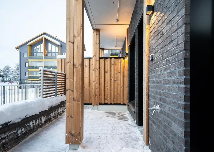 Ski-in Ski-out Luxury Corner Apartment, 2 Lift Tickets Апартаменты